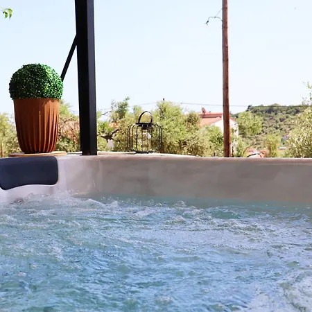 ヴィラ Thassion-ikea Jacuzzi Hydromassage アストリス